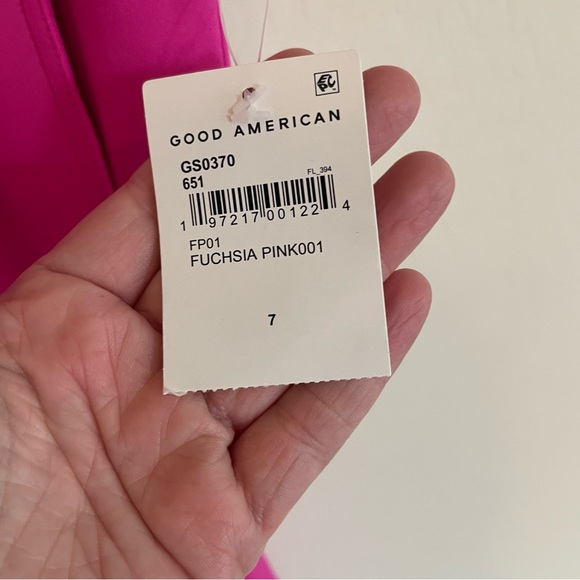 NWT Good American Pink Scuba Athletic Shorts - Picture 8 of 10